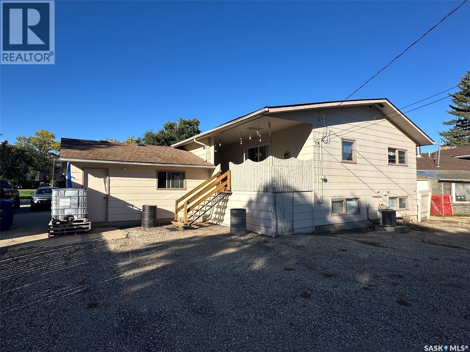 105 Empire Road, Assiniboia, Saskatchewan  S0H 0B0 - Photo 26 - SK049215