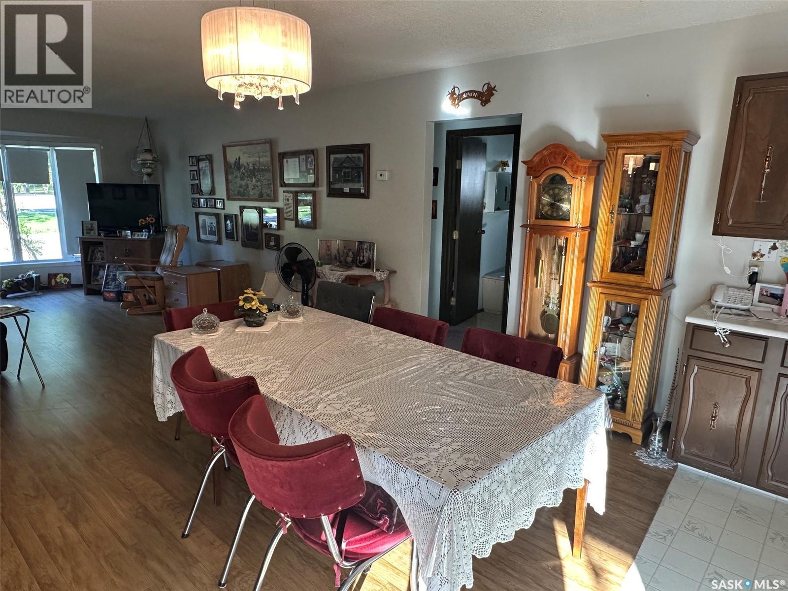 105 Empire Road, Assiniboia, Saskatchewan  S0H 0B0 - Photo 7 - SK049215
