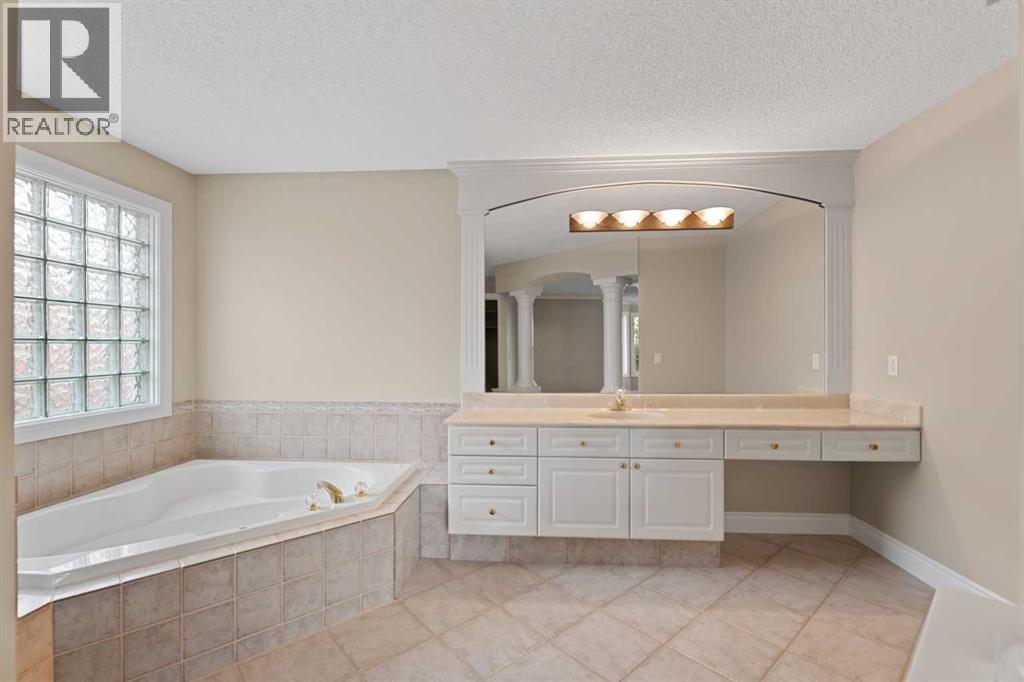 199 Hamptons Terrace NW, Calgary, Alberta  T3A 5S3 - Photo 35 - A2346904