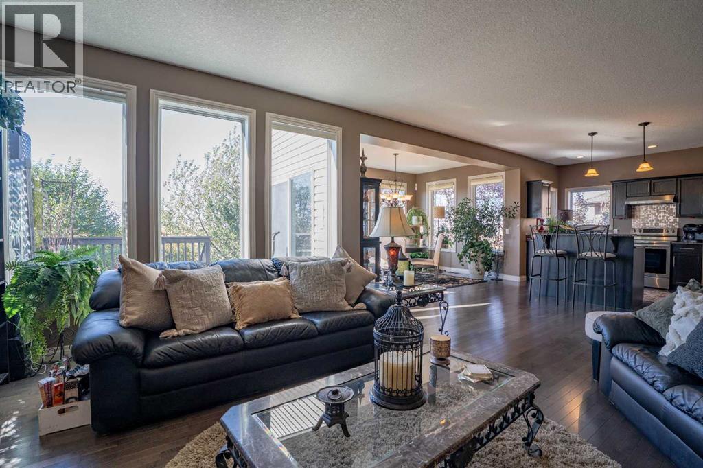 460 Sunset Link, Crossfield, Alberta  T0M 0S0 - Photo 18 - A2347495