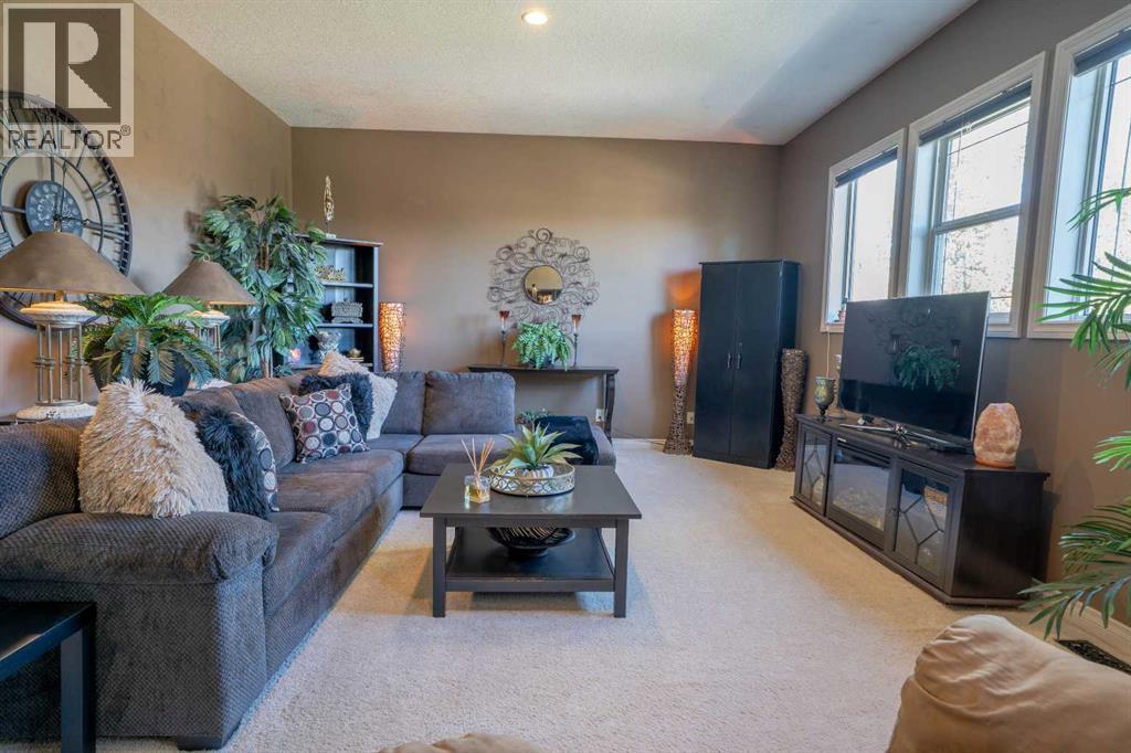 460 Sunset Link, Crossfield, Alberta  T0M 0S0 - Photo 28 - A2347495