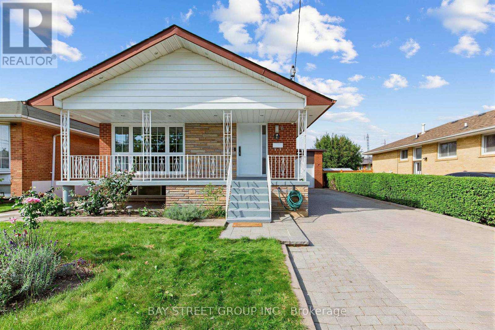 8 AMETHYST ROAD, Toronto, Ontario