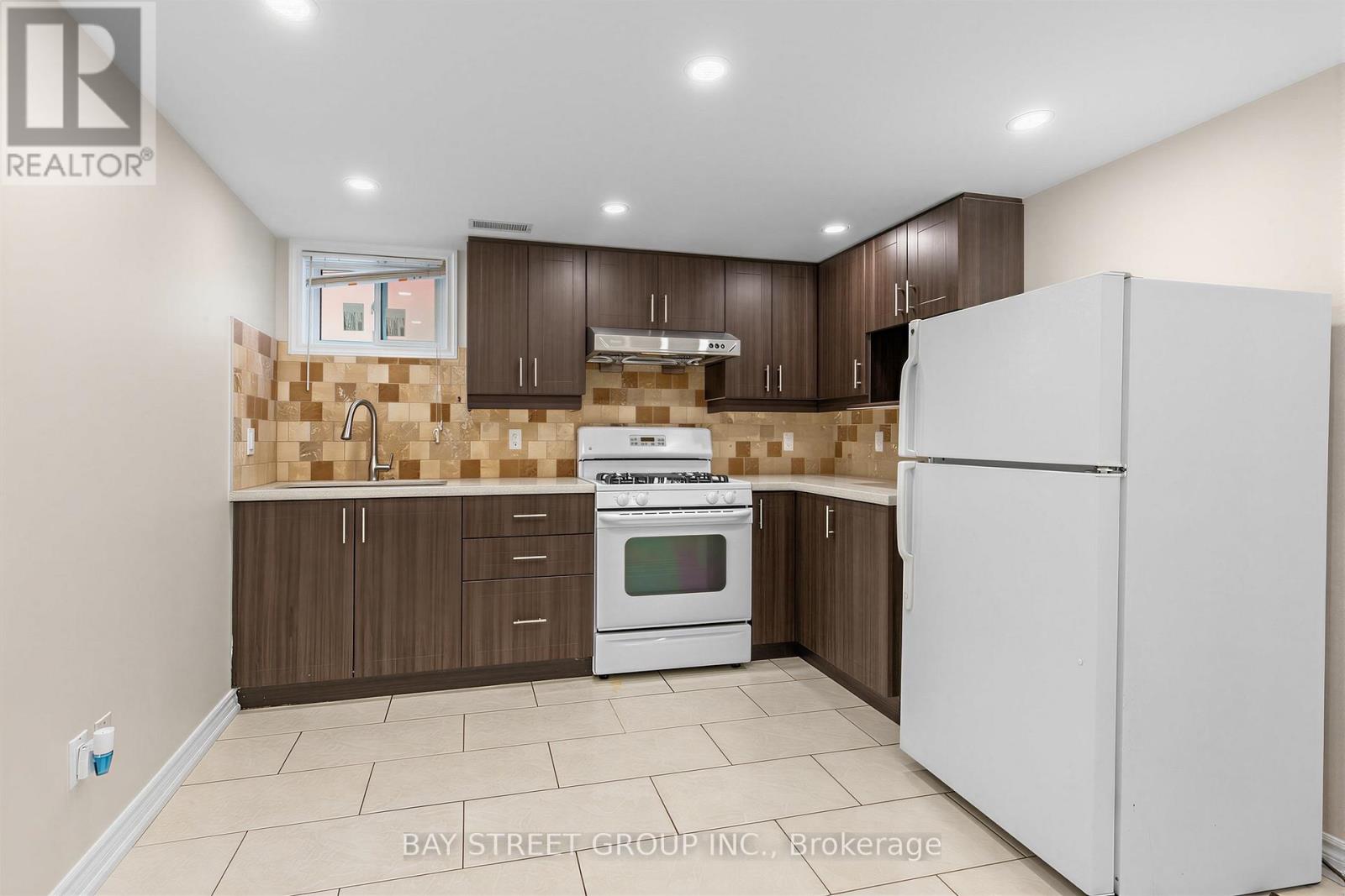8 Amethyst Road, Toronto, Ontario  M1T 2E7 - Photo 21 - E13817150