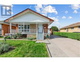 8 AMETHYST ROAD, Toronto, Ontario
