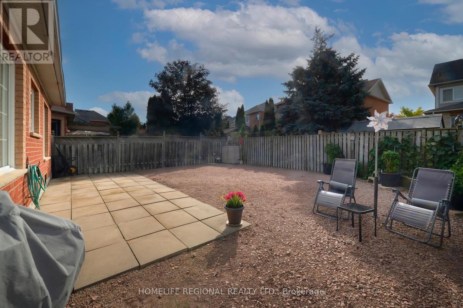 40 Arnold Crescent, Whitby, Ontario  L1M 1H9 - Photo 24 - E13817154