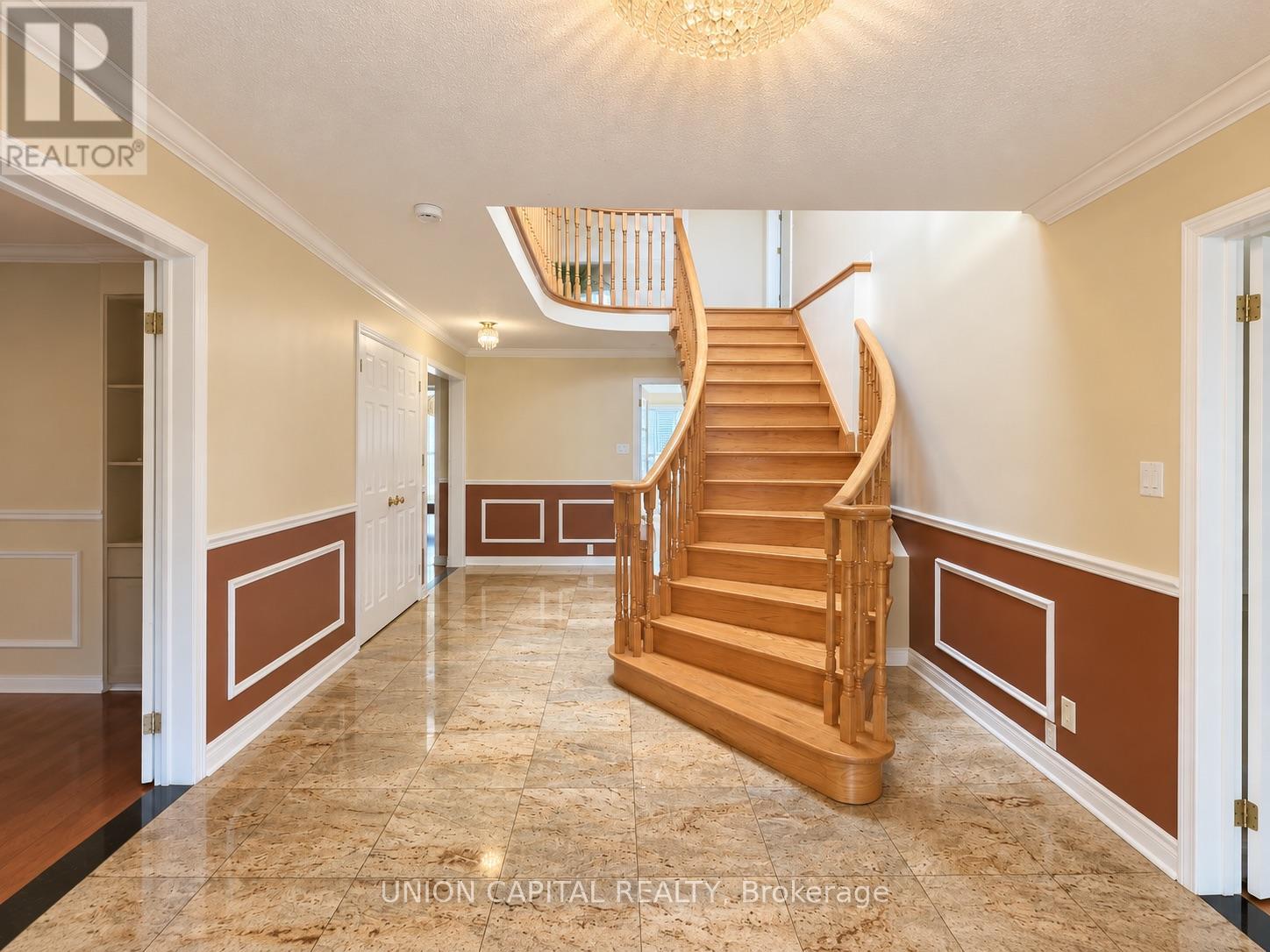 21 Strawberry Hills Drive, Toronto, Ontario  M1V 3X9 - Photo 2 - E13817158