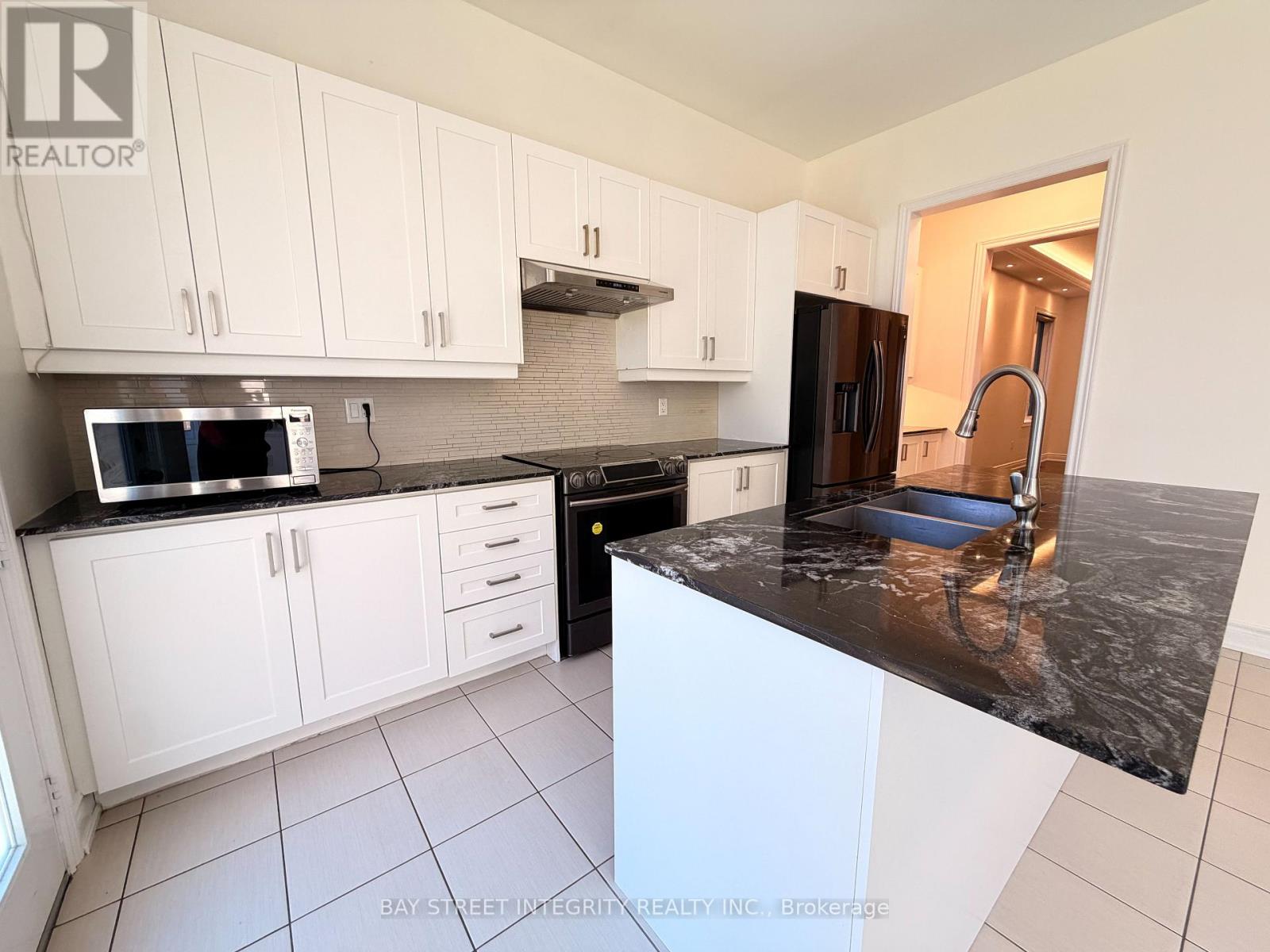 61 Cannes Avenue, Vaughan, Ontario  L4H 4P8 - Photo 7 - N13817162