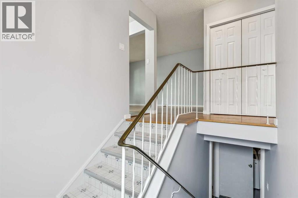 518 72 Avenue NW, Calgary, Alberta  T2K 0P2 - Photo 11 - A2346112