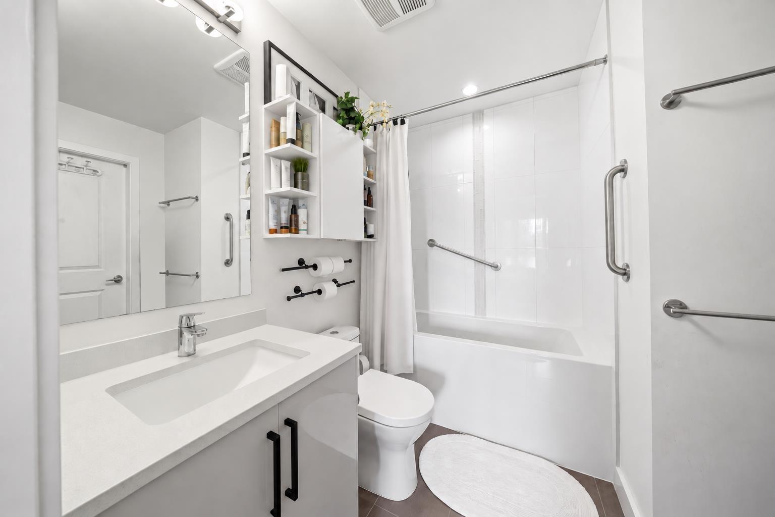213 8360 Delsom Way, Delta, British Columbia  V4C 0E6 - Photo 6 - R3168354