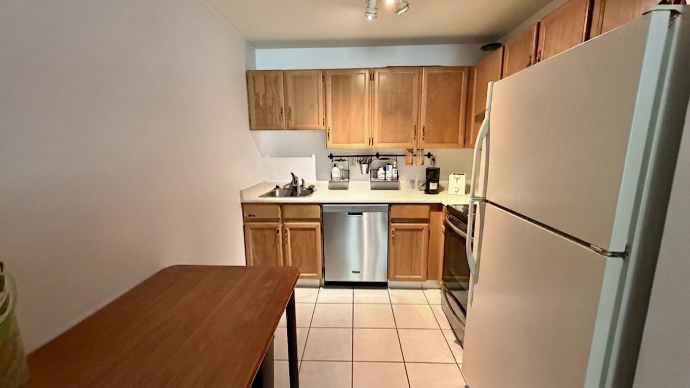 108 9952 149 Street, Surrey, British Columbia  V3R 7W7 - Photo 9 - R3145019