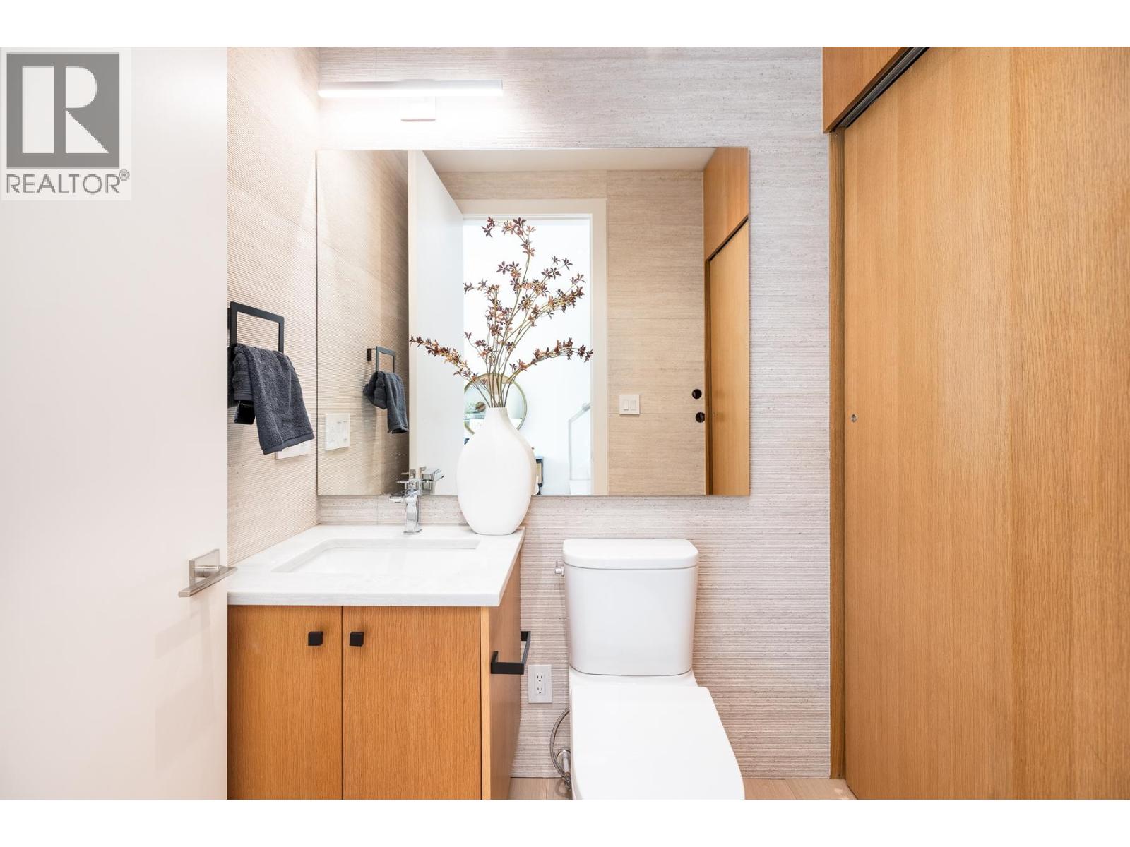 1 2995 Adanac Street, Vancouver, British Columbia  V5K 2N4 - Photo 11 - R3163065