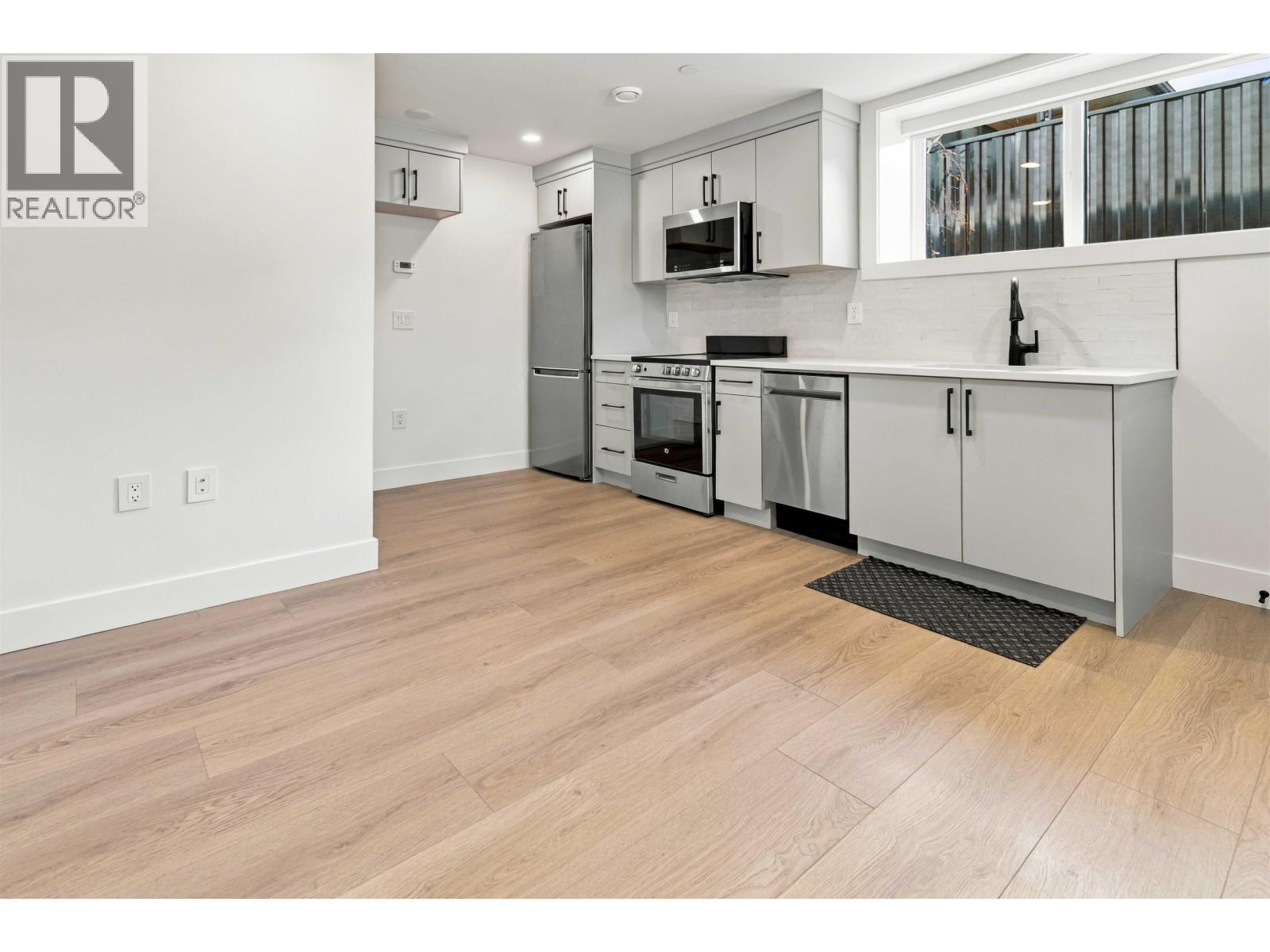 3290 E 48th Avenue, Vancouver, British Columbia  V5S 1H5 - Photo 31 - R3168123