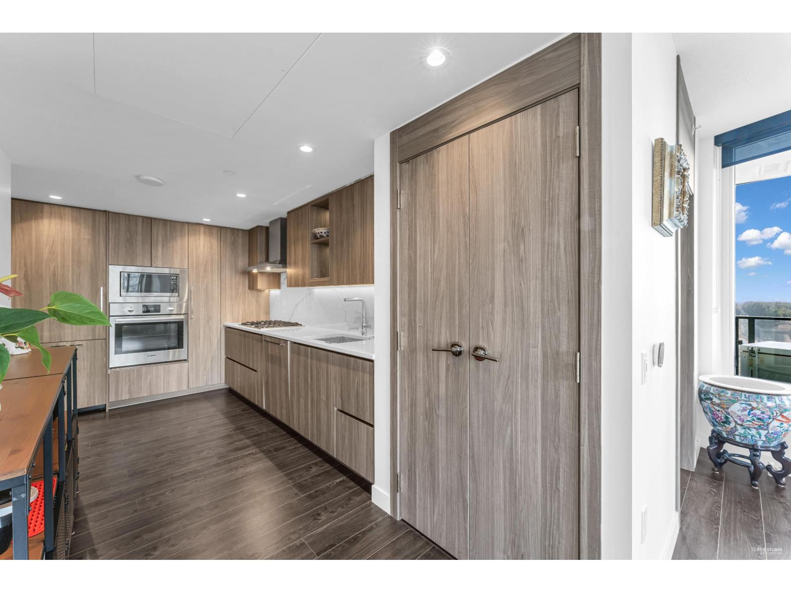 2710 9887 Whalley Boulevard, Surrey, British Columbia  V3T 0P4 - Photo 10 - R3168590