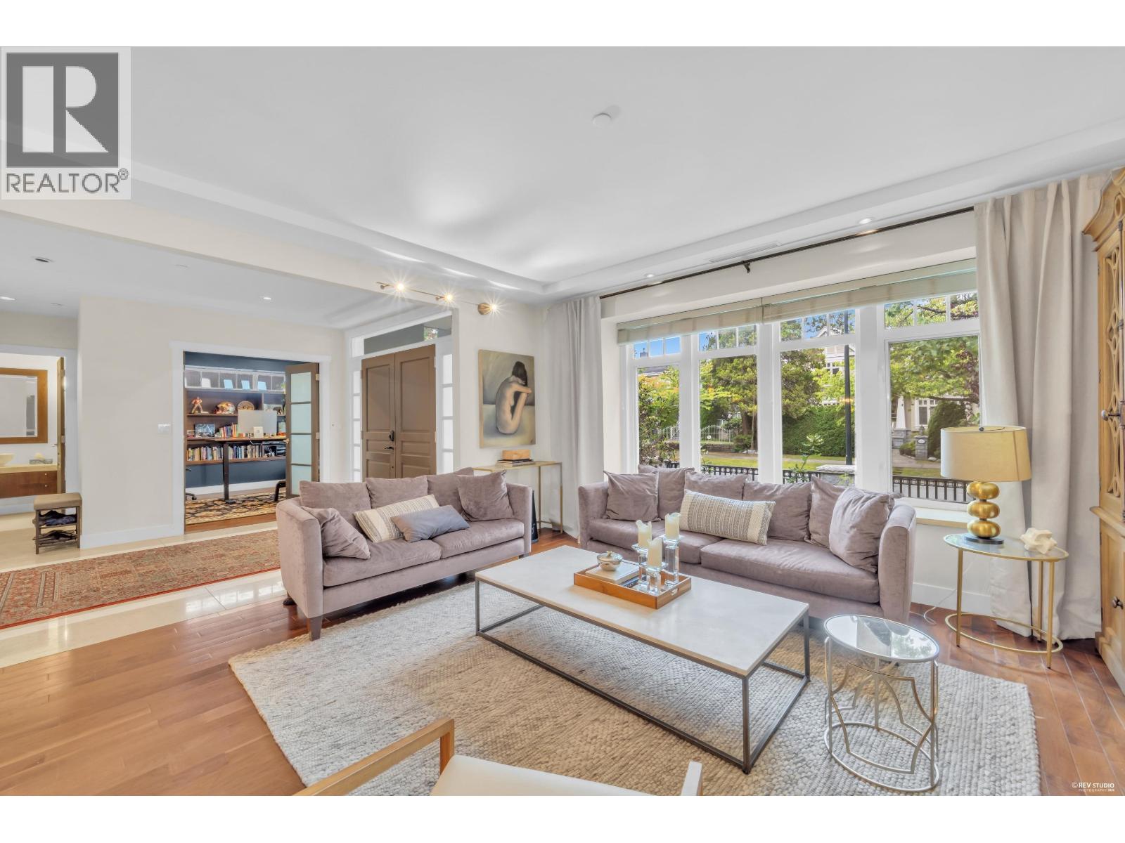 2483 W 22nd Avenue, Vancouver, British Columbia  V6L 1M3 - Photo 3 - R3168008