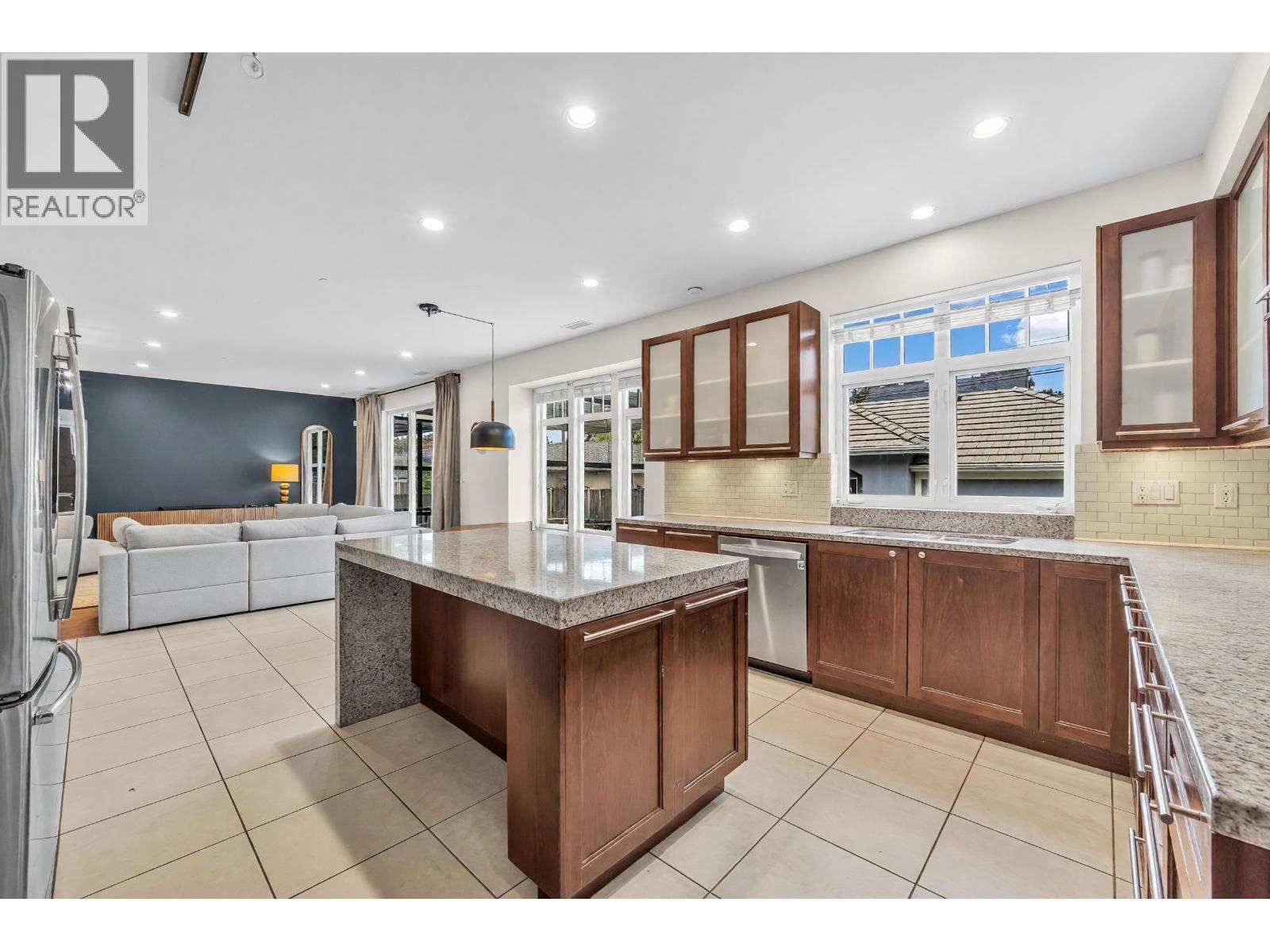 2483 W 22nd Avenue, Vancouver, British Columbia  V6L 1M3 - Photo 14 - R3168008
