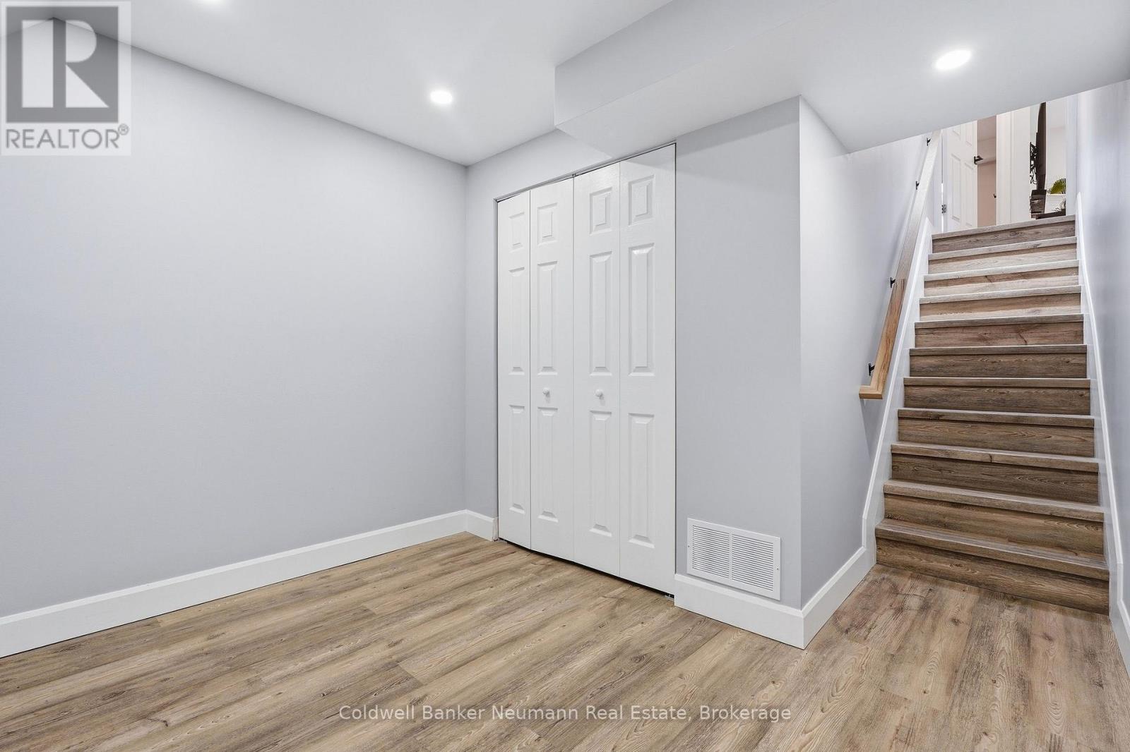20 Trailbrook Lane, Guelph (Grange Road), Ontario  N1E 7B5 - Photo 37 - X13817190