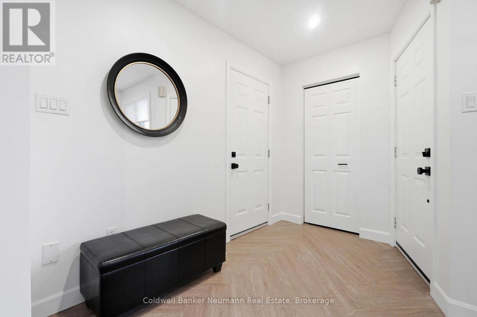 20 Trailbrook Lane, Guelph (Grange Road), Ontario  N1E 7B5 - Photo 4 - X13817190
