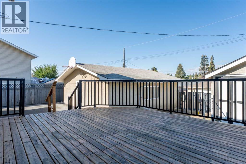 135 Queensland Road SE, Calgary, Alberta  T2J 3R9 - Photo 17 - A2344234