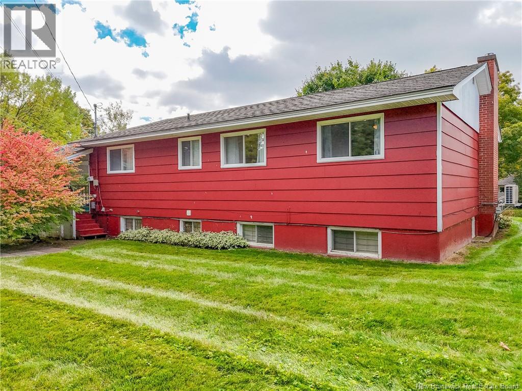 582 Broad Street, Nashwaaksis, New Brunswick  E3A 2L8 - Photo 36 - NB147287