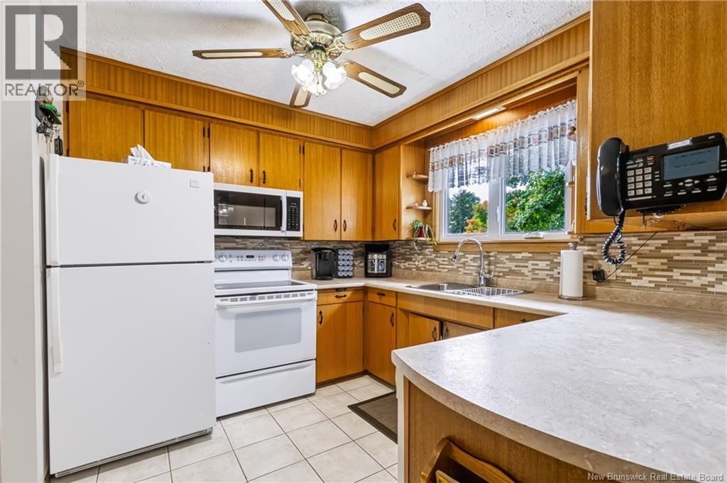 582 Broad Street, Nashwaaksis, New Brunswick  E3A 2L8 - Photo 6 - NB147287