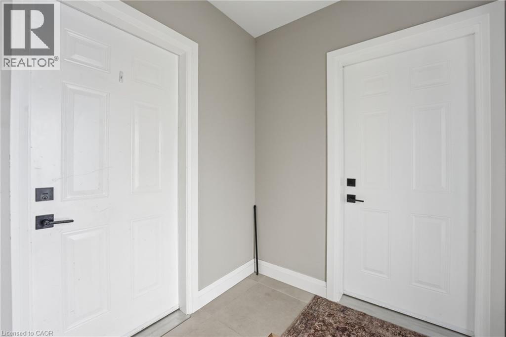 58 Rosslyn Avenue N Unit# 2, Hamilton, Ontario  L8L 7P4 - Photo 4 - 40865137