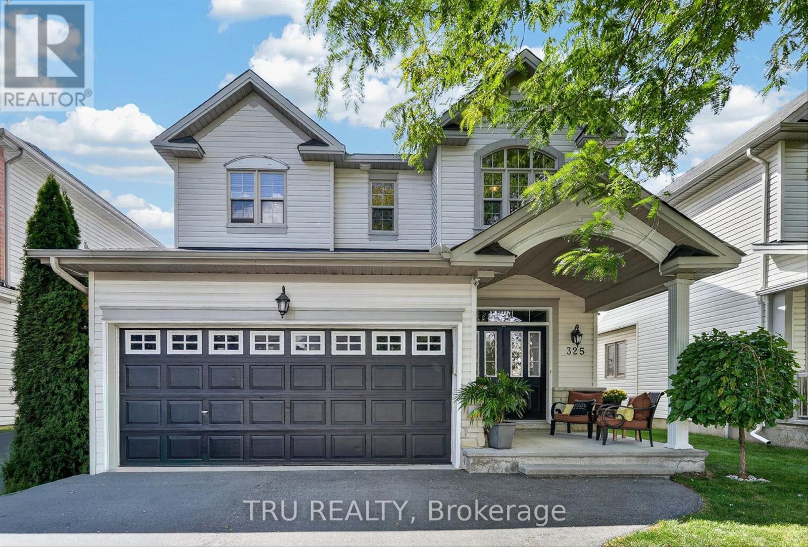 325 Upcountry Drive E, Ottawa, Ontario  K2S 2H6 - Photo 2 - X13817240