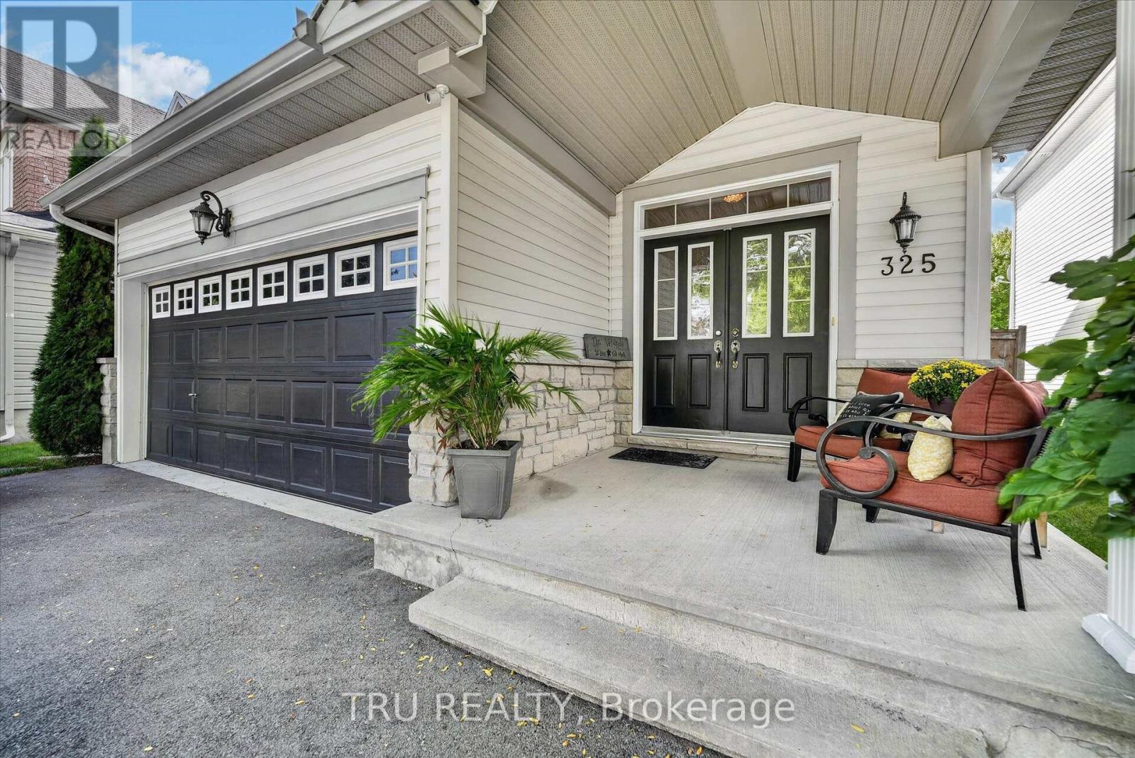 325 Upcountry Drive E, Ottawa, Ontario  K2S 2H6 - Photo 3 - X13817240