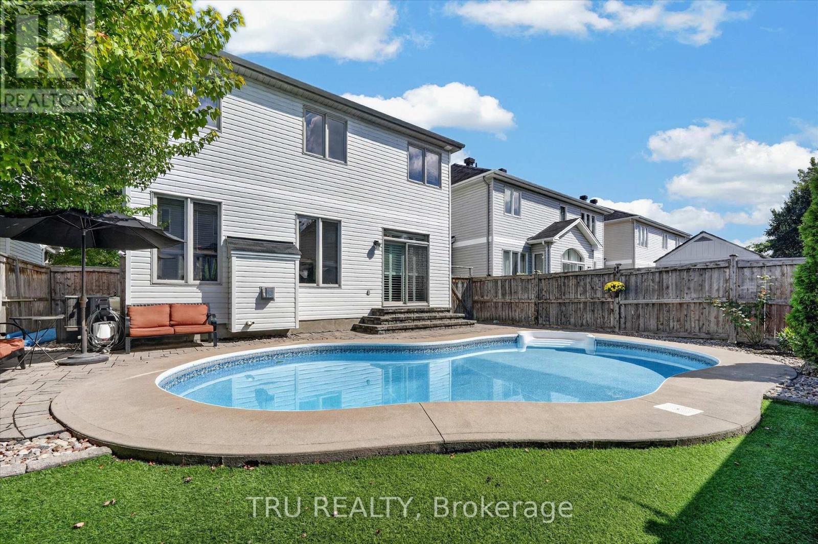 325 Upcountry Drive E, Ottawa, Ontario  K2S 2H6 - Photo 8 - X13817240