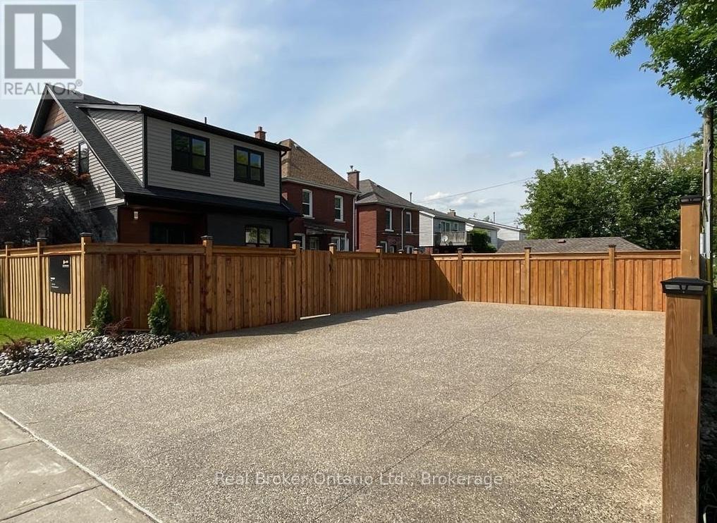 Unit 2 - 58 Rosslyn Avenue N, Hamilton, Ontario  L8L 7P4 - Photo 24 - X13817284