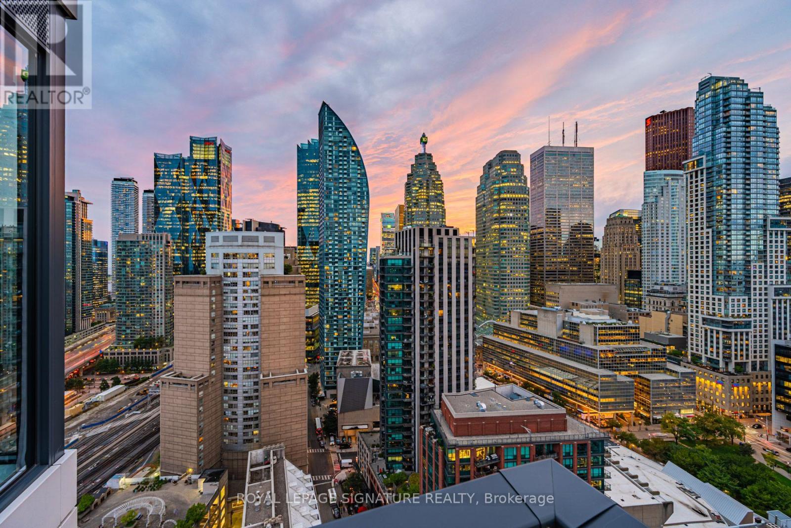 2904 - 2a Church Street, Toronto, Ontario  M5E 0E1 - Photo 2 - C13817238