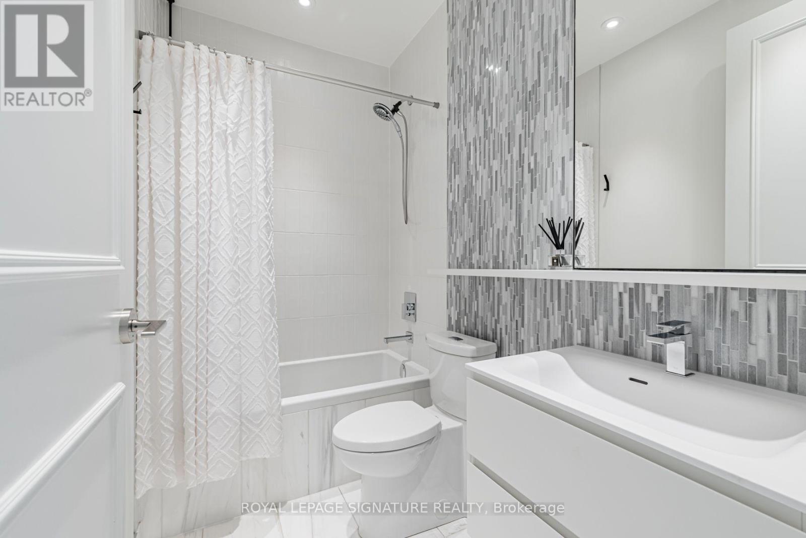 2904 - 2a Church Street, Toronto, Ontario  M5E 0E1 - Photo 34 - C13817238