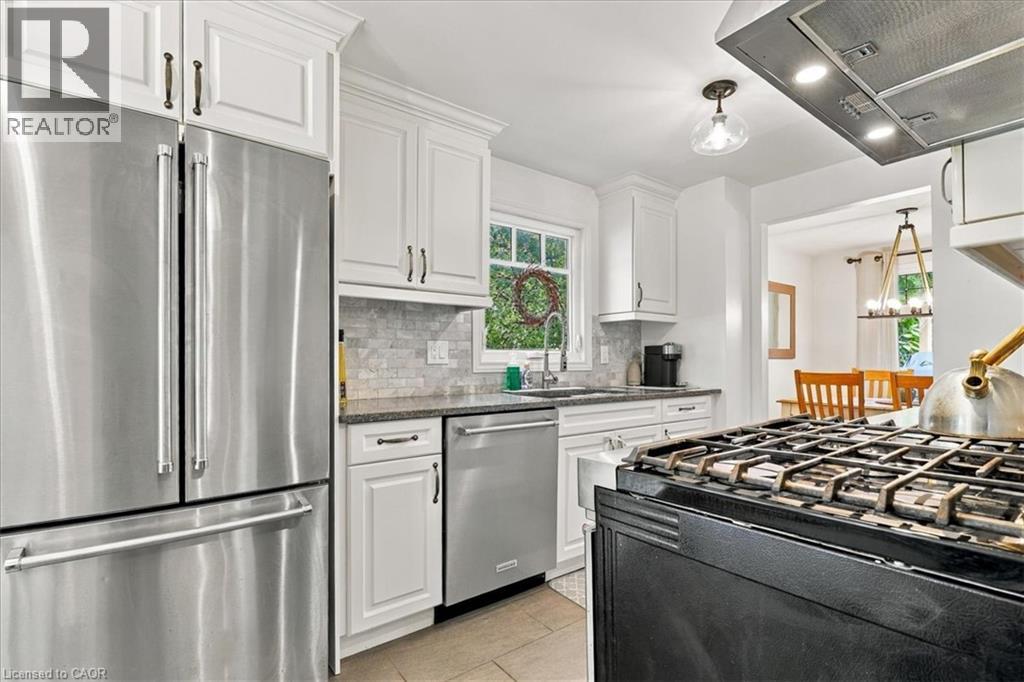 258 Newport Place, Waterloo, Ontario  N2T 2B5 - Photo 9 - 40865212
