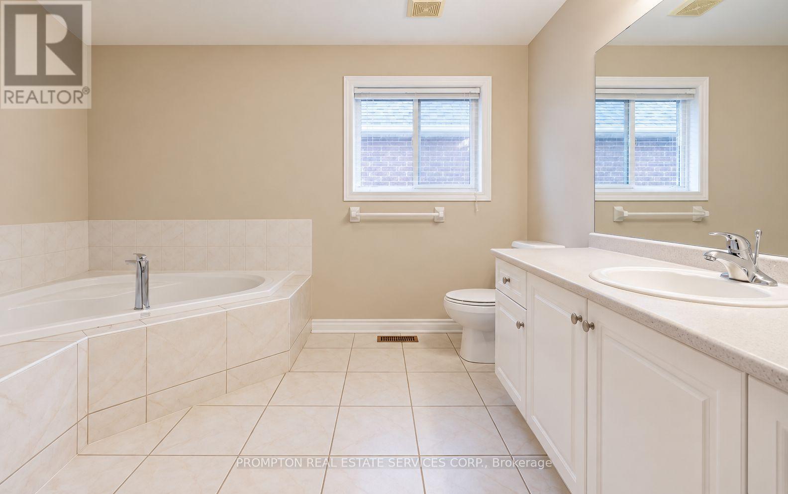 150 Matteo David Drive, Richmond Hill, Ontario  L4S 2S5 - Photo 6 - N13817174