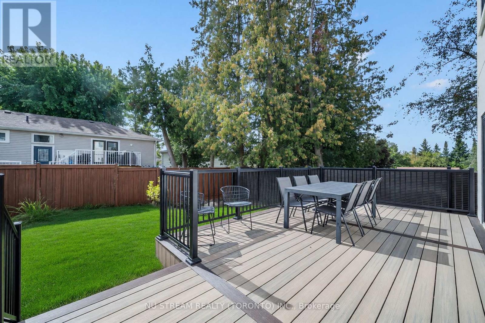 323 Winnifred Drive, Georgina, Ontario  L4P 3B4 - Photo 46 - N13817196