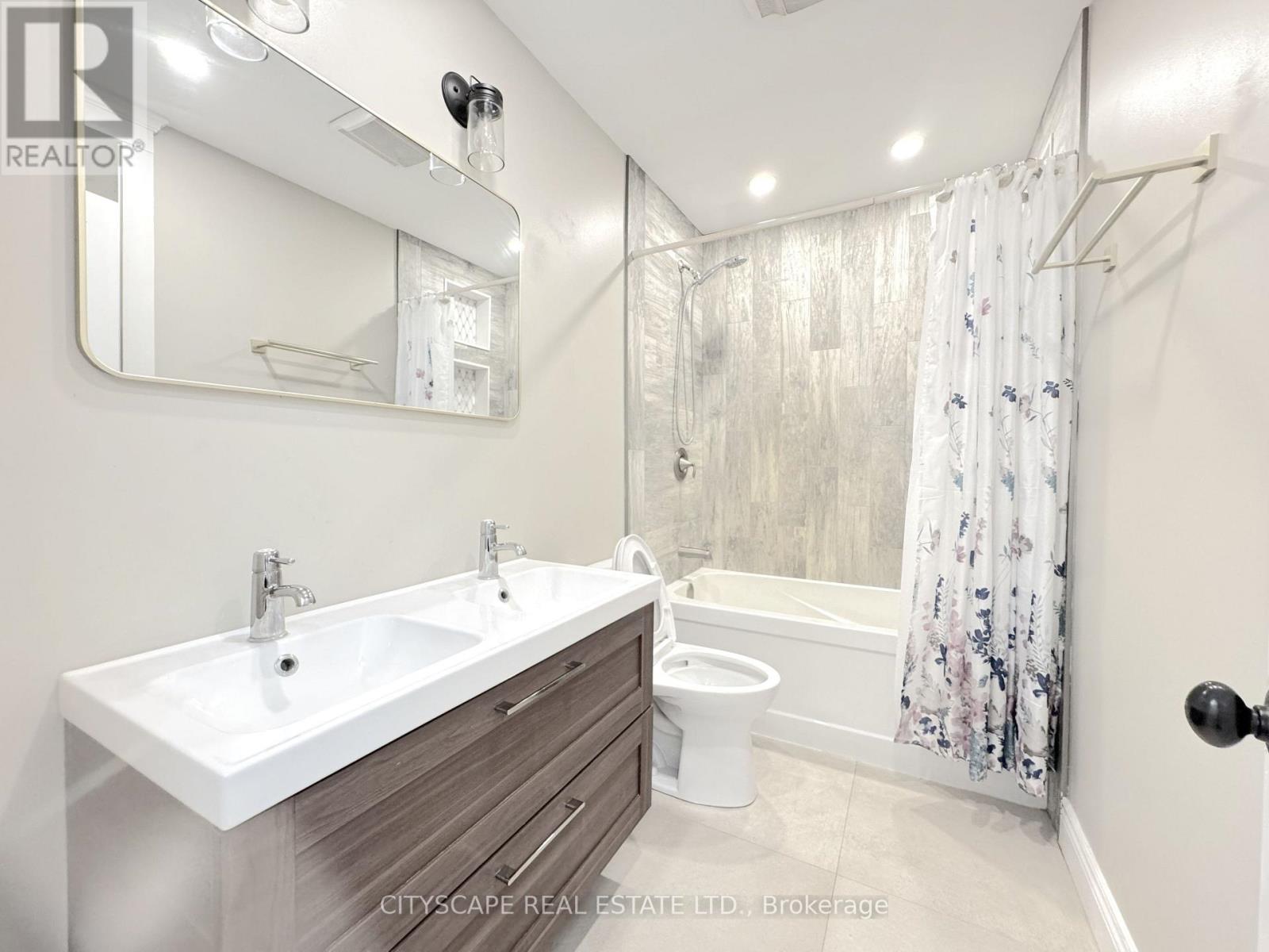 60 Hillview Drive, Newmarket, Ontario  L3Y 4H9 - Photo 24 - N13817260