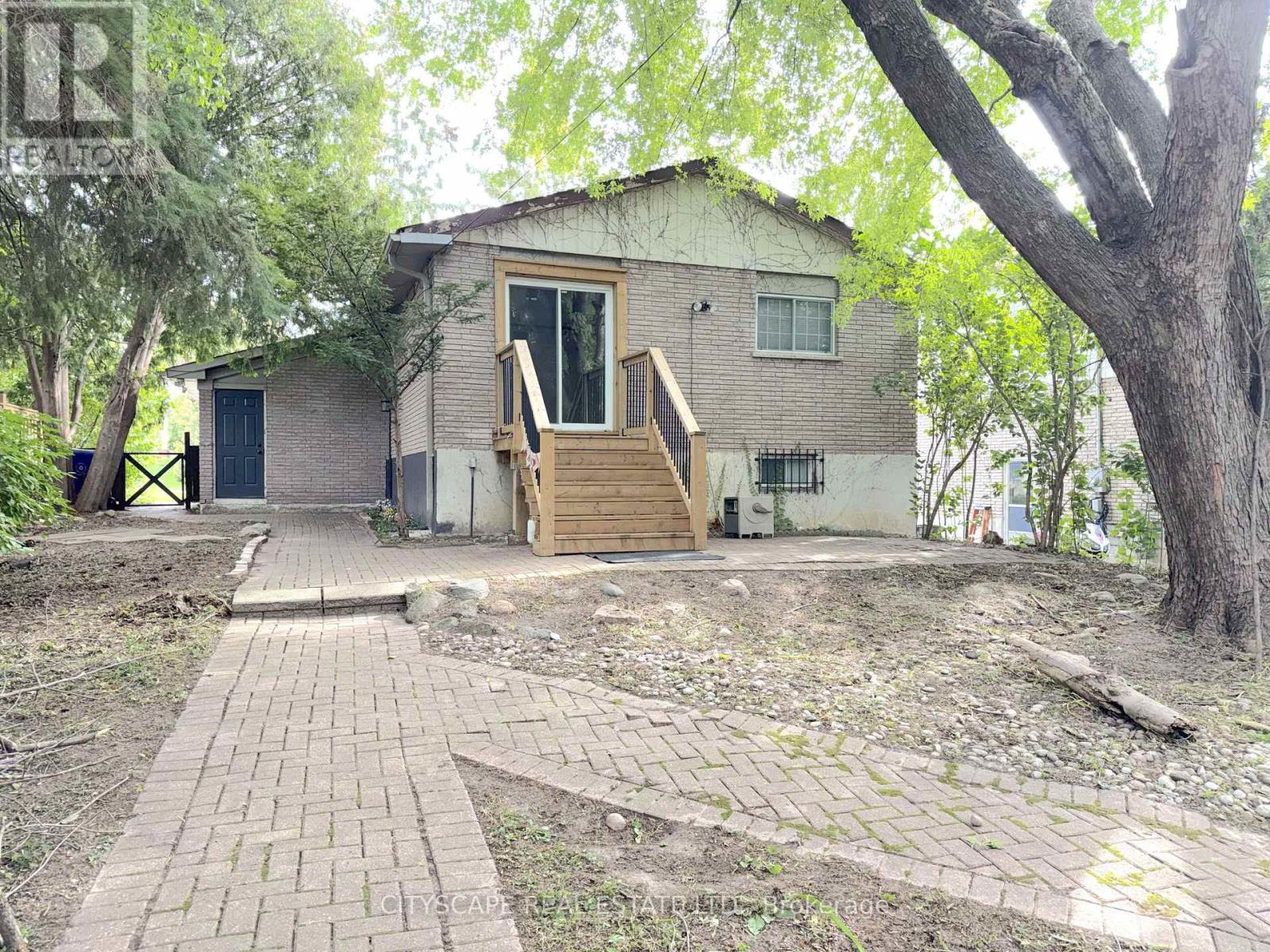 60 Hillview Drive, Newmarket, Ontario  L3Y 4H9 - Photo 38 - N13817260