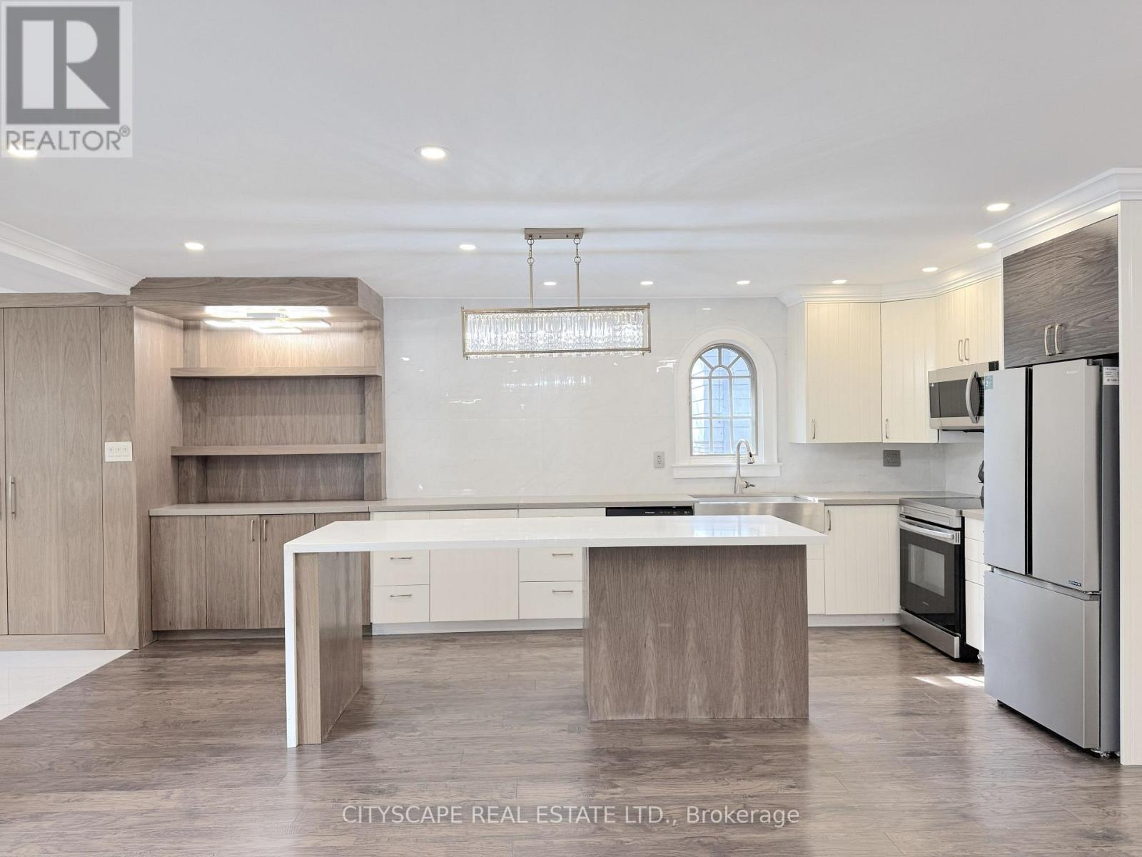 60 Hillview Drive, Newmarket, Ontario  L3Y 4H9 - Photo 9 - N13817260
