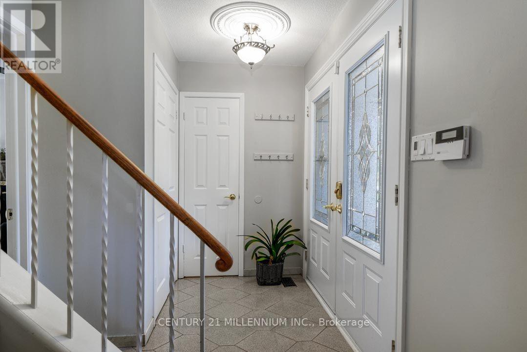 1666 Spruce Drive, Caledon, Ontario  L7K 1B2 - Photo 10 - W13817188