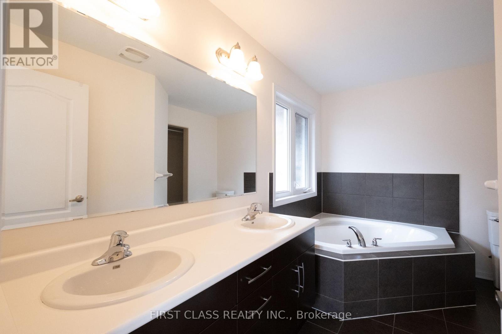 518 Wettlaufer Terrace, Milton, Ontario  L9T 8K9 - Photo 25 - W13817198