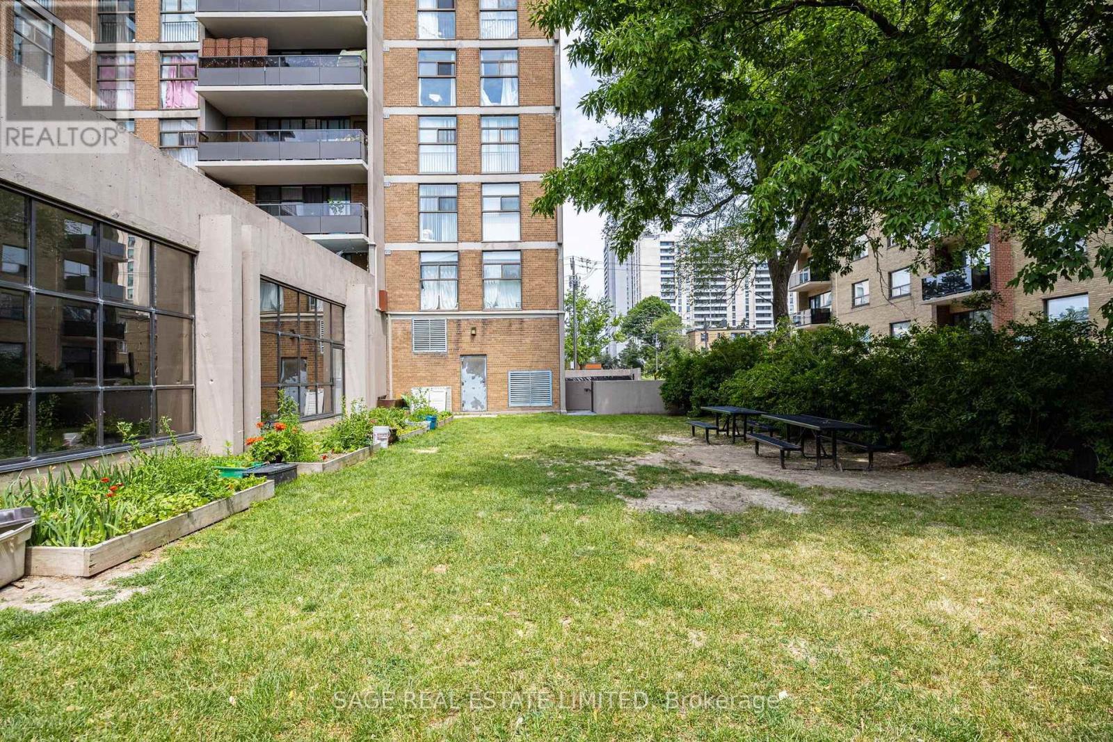 1904 - 135 Marlee Avenue, Toronto, Ontario  M6B 4C6 - Photo 29 - W13817242