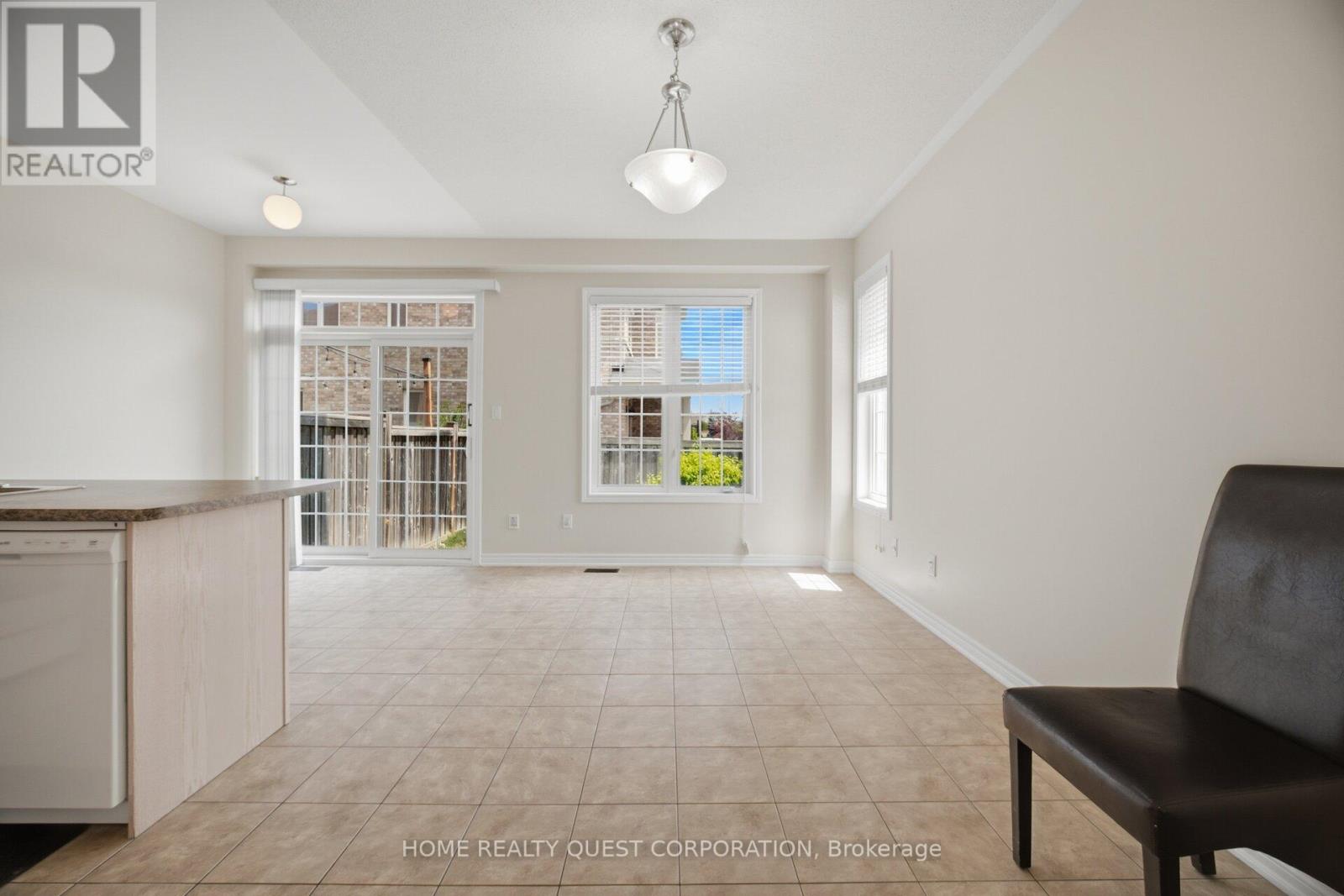 4301 Trail Blazer Way, Mississauga, Ontario  L5R 0A9 - Photo 13 - W13817280