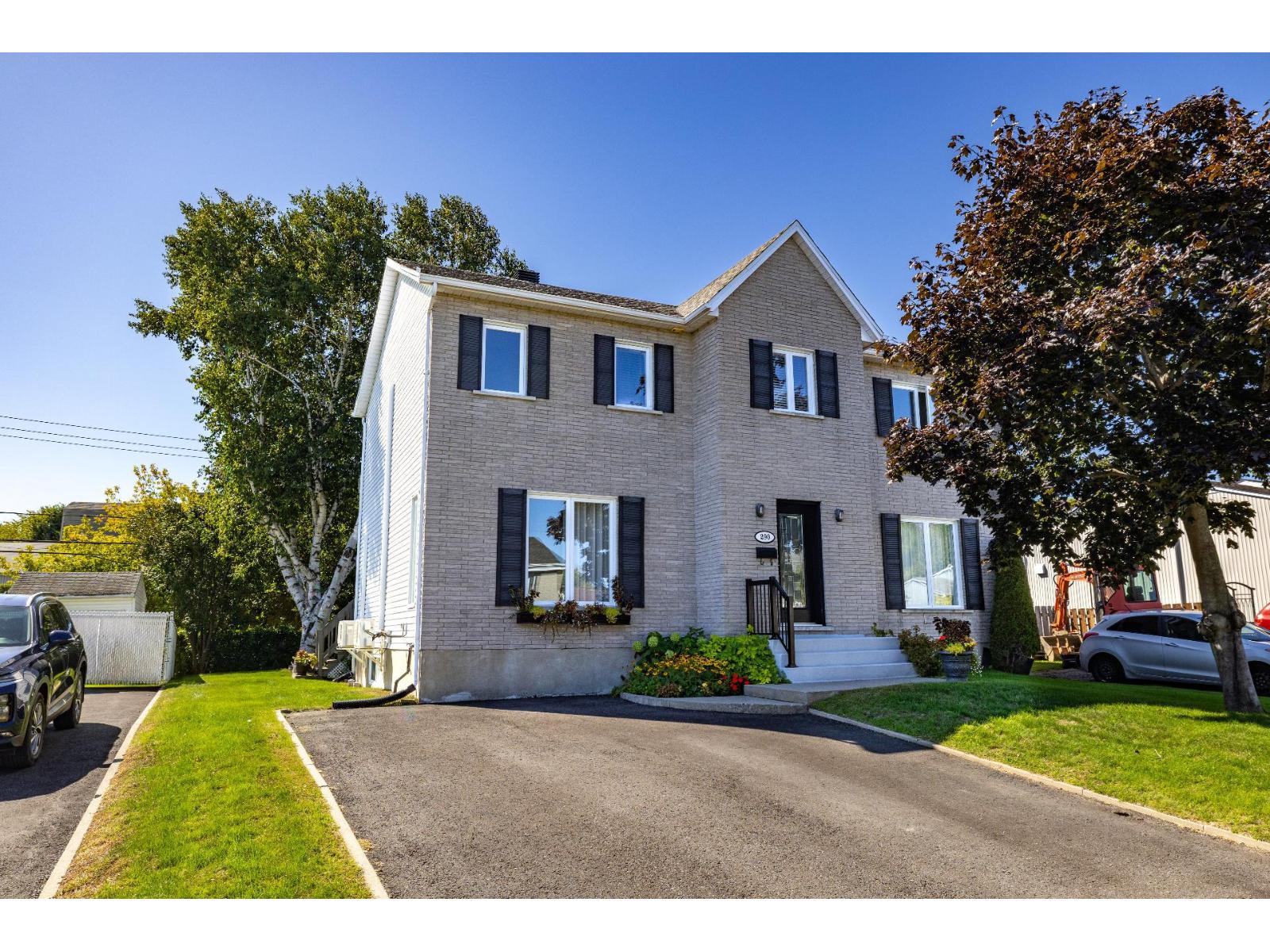 290 Rue Cambert Trois-Rivières Quebec Canada G9B1V1