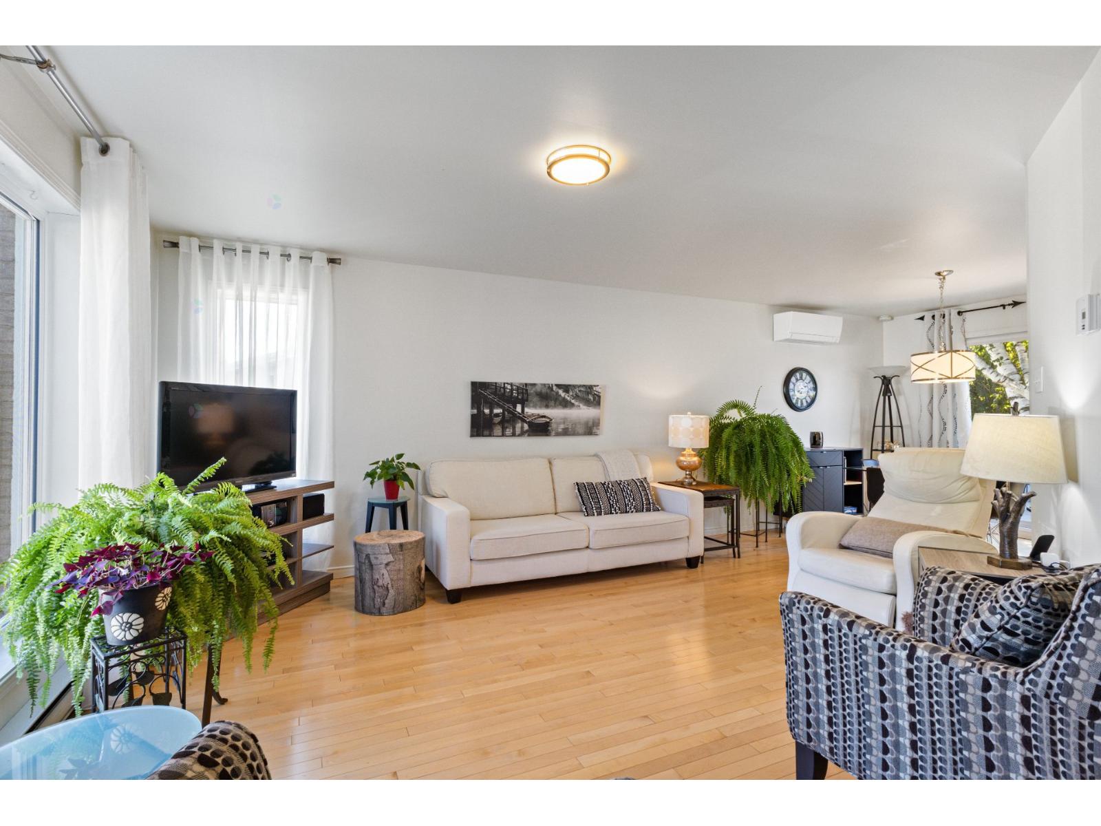 290 Rue Cambert Trois-Rivières Quebec Canada G9B1V1 3