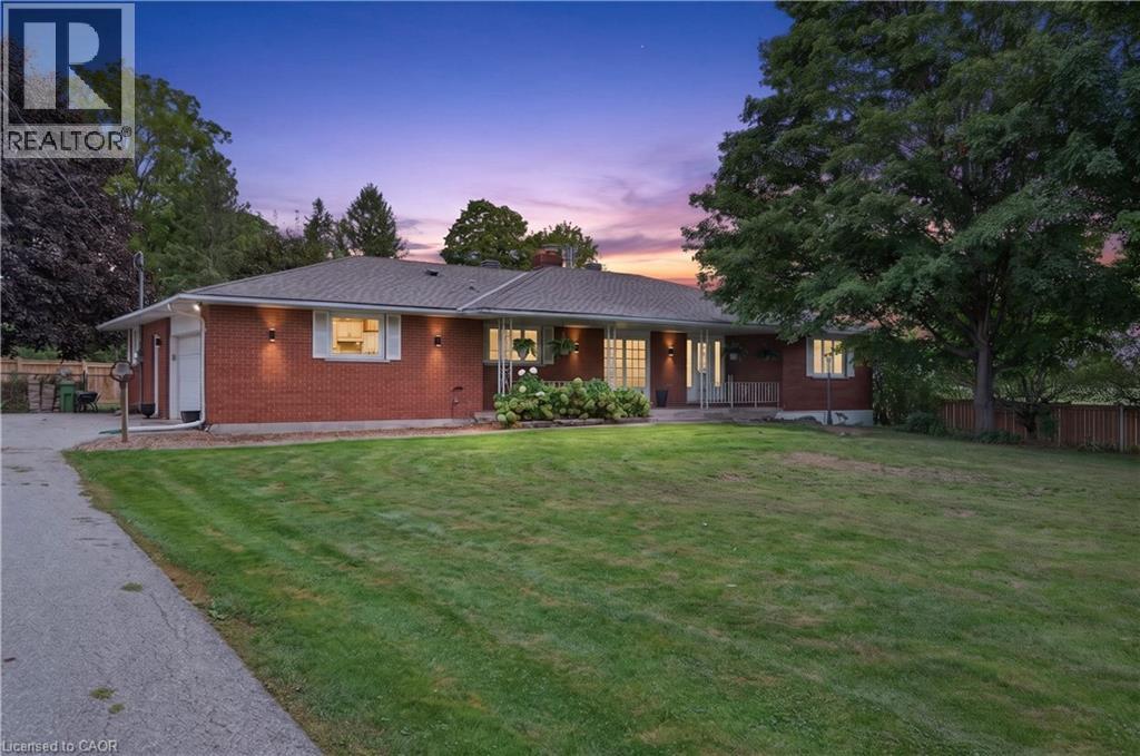 708 OLD  #8 Highway, Rockton, Ontario