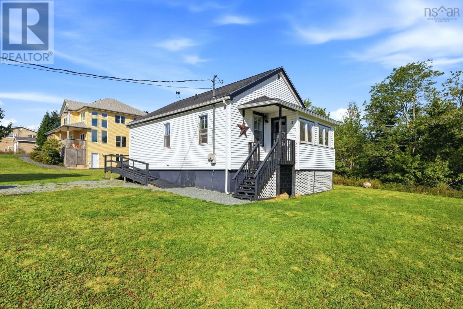 3 Florence Street, Herring Cove, Nova Scotia  B3V 1J4 - Photo 2 - 202624085