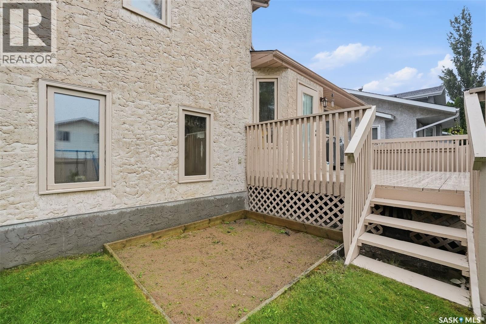427 Bronson Crescent, Saskatoon, Saskatchewan  S7J 5E4 - Photo 34 - SK049221