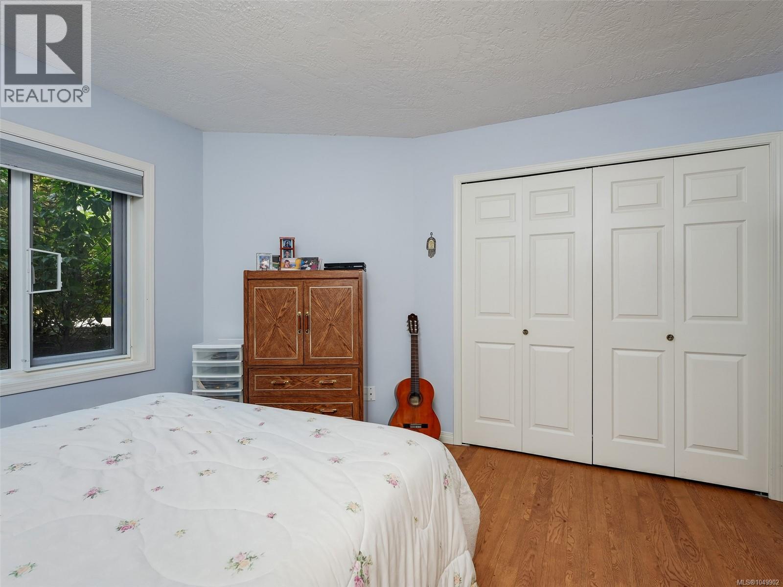 3105 2829 Arbutus Rd, Saanich, British Columbia  V8N 5X5 - Photo 16 - 1049902