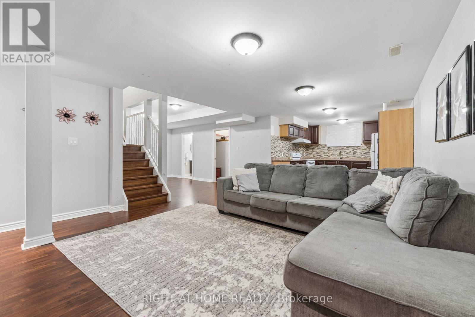 13 Weston Crescent, Ajax, Ontario L1T 0C7 - Photo 13 - E13817348
