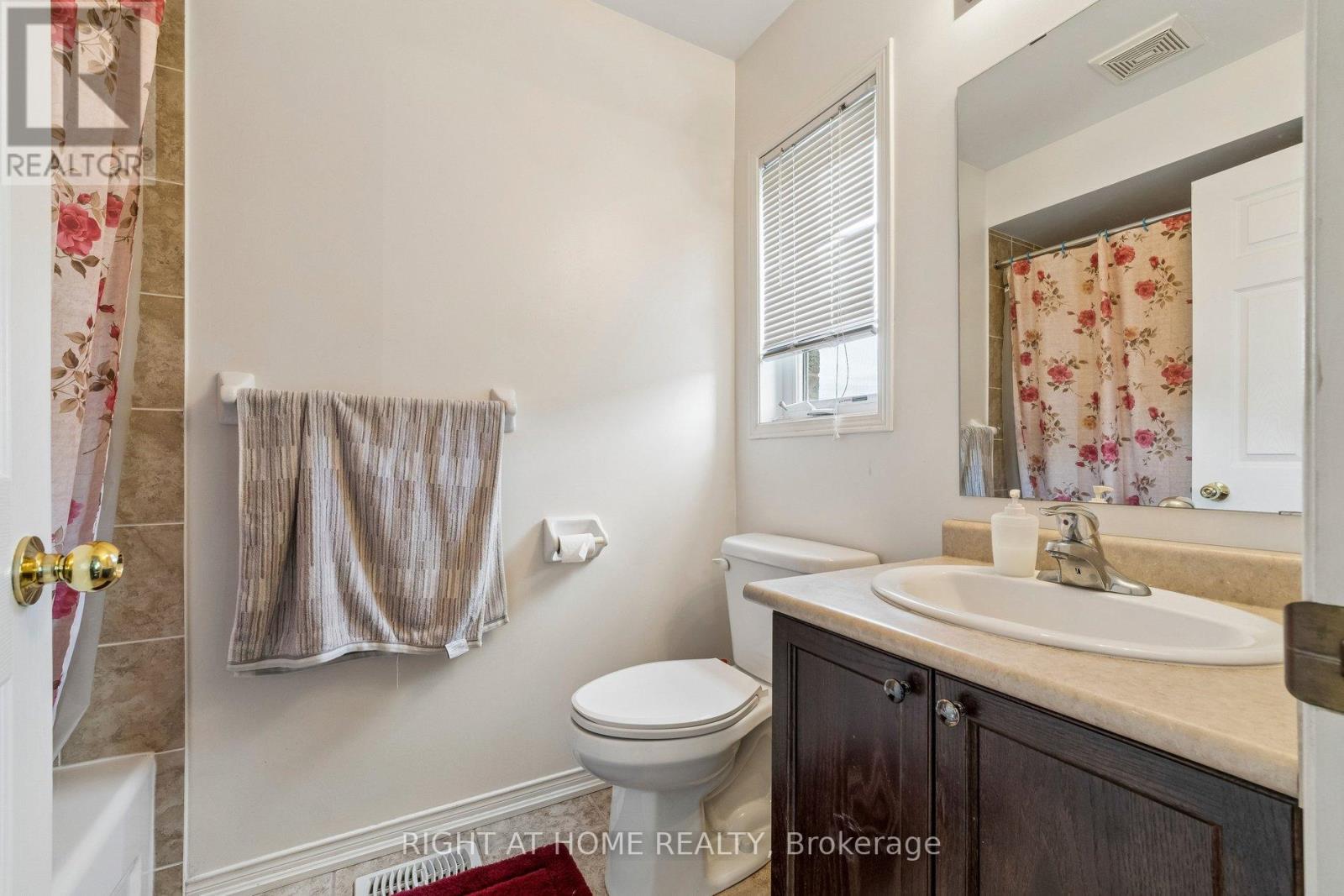 13 Weston Crescent, Ajax, Ontario L1T 0C7 - Photo 20 - E13817348