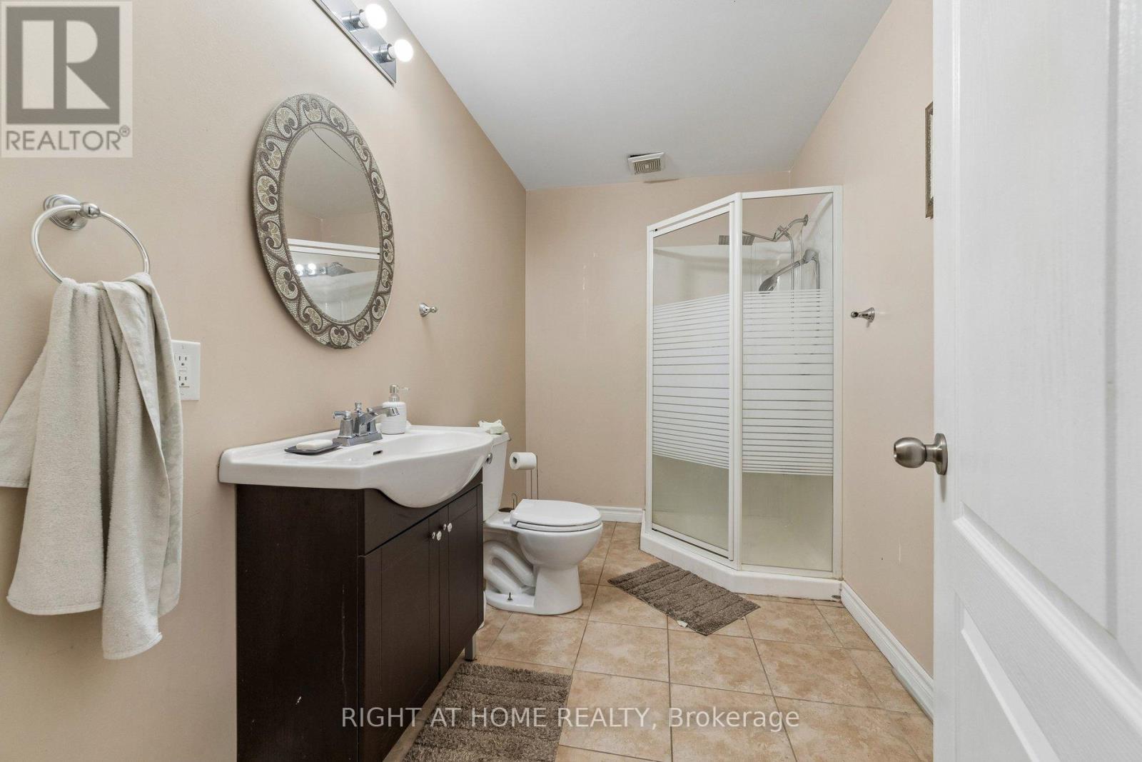 13 Weston Crescent, Ajax, Ontario L1T 0C7 - Photo 23 - E13817348